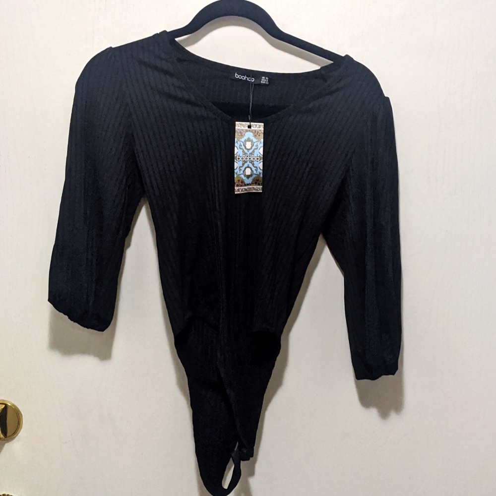 Black puff sleeved bodysuit